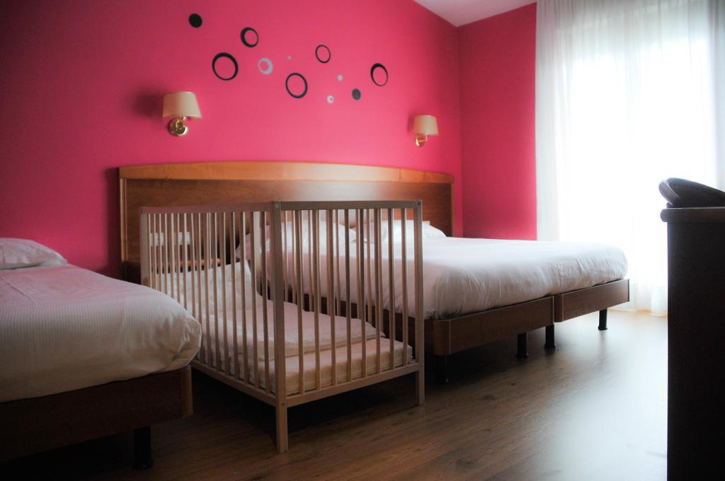Hotel Marco Effe Mestrino Rum bild